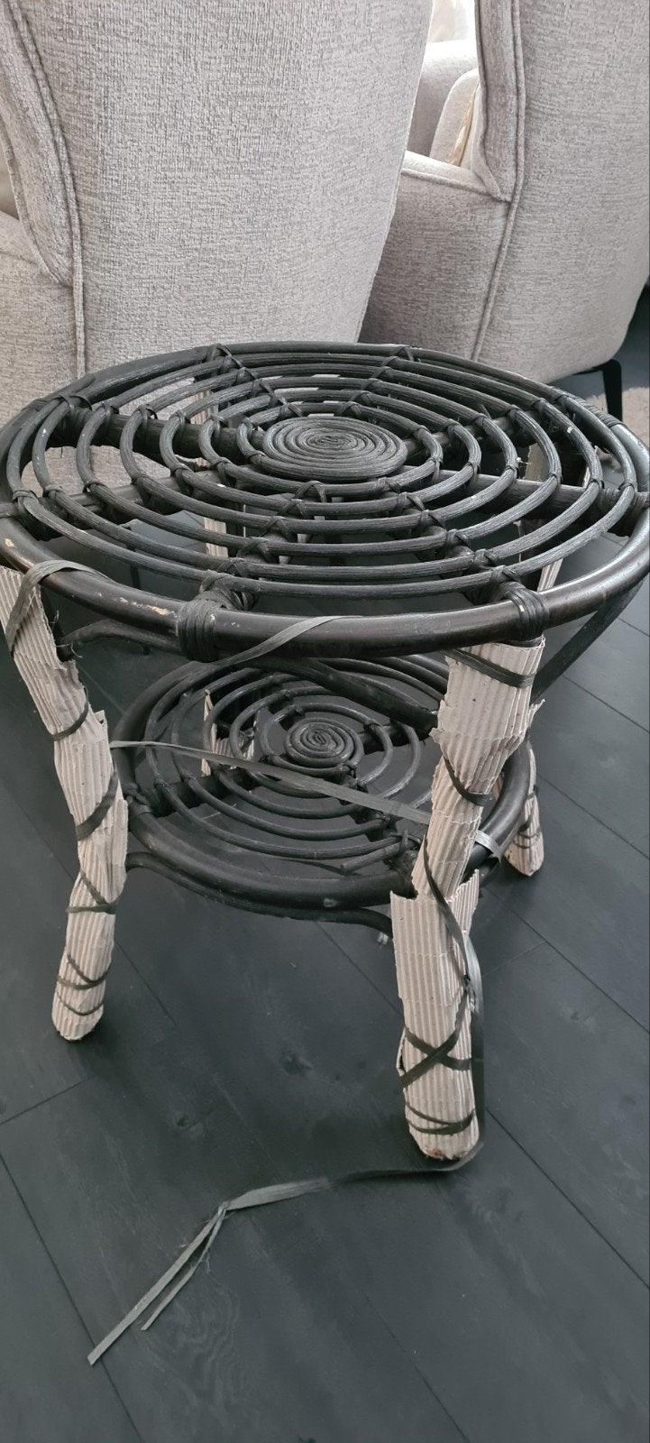 Nieuwe MICA bijzettafel, rond, 55 cm doorsnede, 55,5 cm hoog, Overige materialen, Rond, Nieuw, 55 tot 75 cm