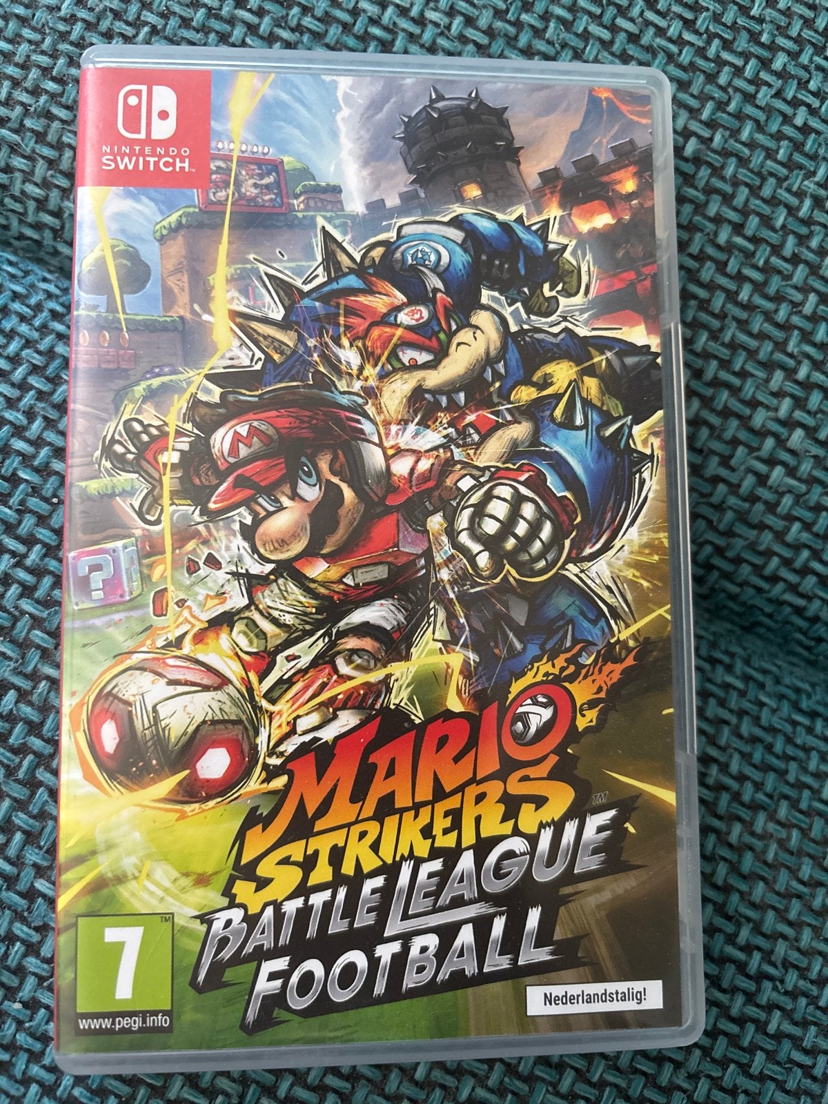 Mario Strikers: Battle League Football (Nintendo Switch), Eén computer, Ophalen of Verzenden, Zo goed als nieuw, 3 spelers of meer
