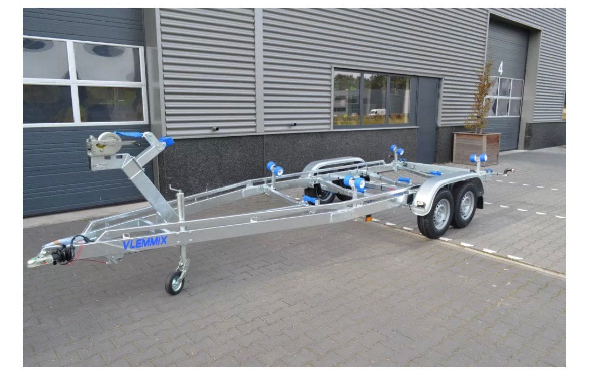 Gevraagd Boottrailer laadvermogen boven 1500kg, Ophalen, Nieuw