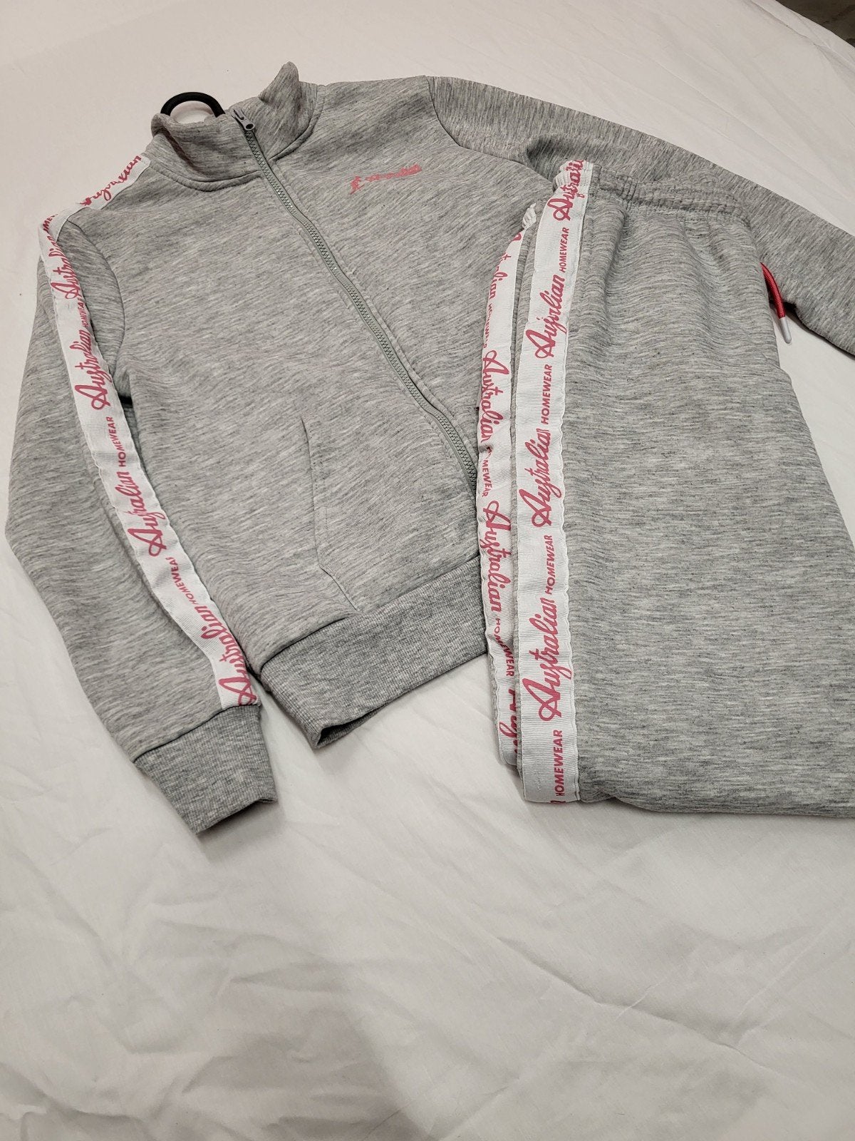 Australian Homewear Trainingspak Maat L - grijs, Australian Homewear, Maat 42/44 (L), Ophalen of Verzenden, Zo goed als nieuw