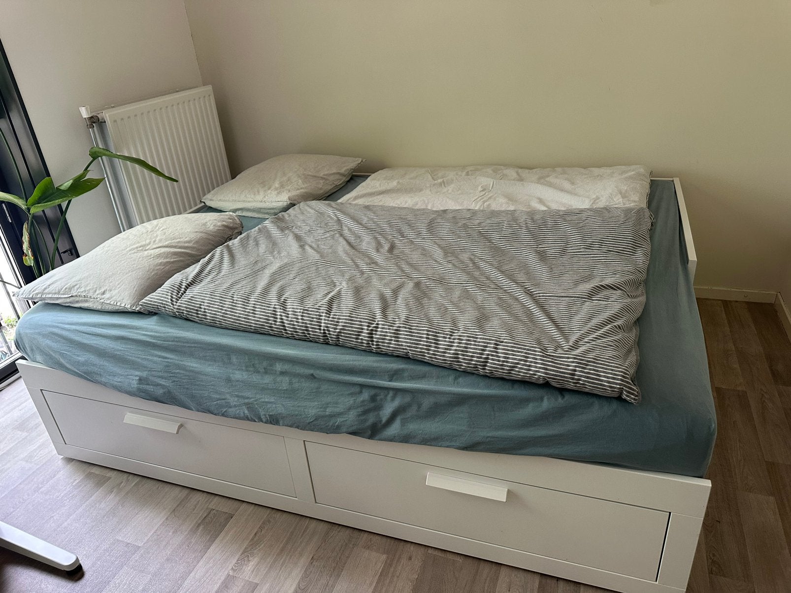 IKEA Brimnes 160x200 (80x200) Bedbank met 2 lades, Ophalen of Verzenden, Zo goed als nieuw, Tweepersoons, 80 cm