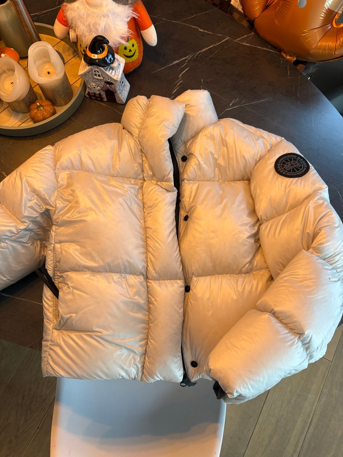 Canada Goose Puffer Jas - Zilverachtig Wit, Ophalen of Verzenden, Zo goed als nieuw, Maat 36 (S), Grijs