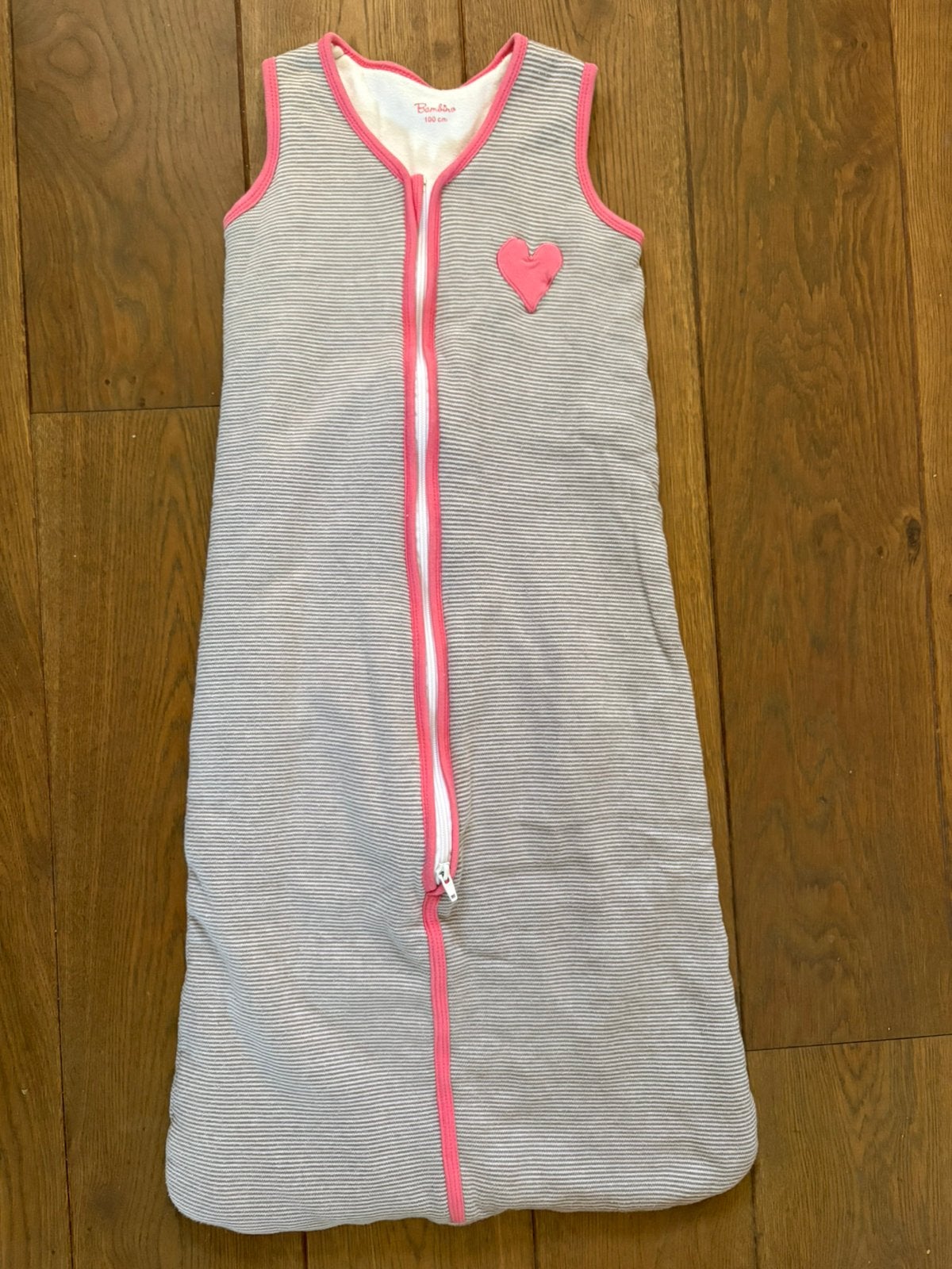 Grijs/roze slaapzak van Bambino 100cm, Kinderen en Baby's, Dekens, Slaapzakjes en Inbakerproducten, Ophalen of Verzenden, Zo goed als nieuw
