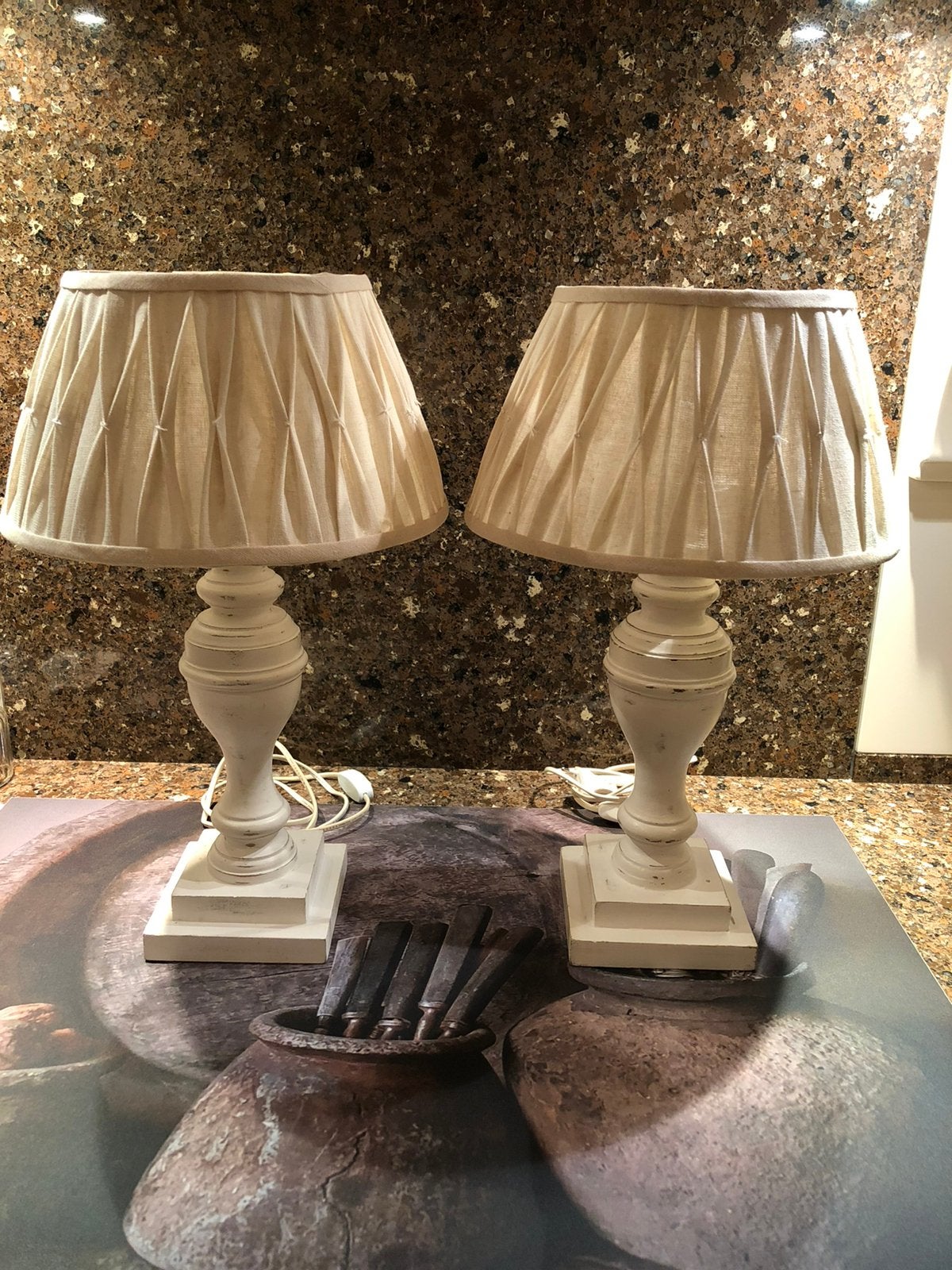 NIEUWSTAAT 2 baluster lampen met lampenkap, 50 cm, Riviera Maison, Wit, Zo goed als nieuw