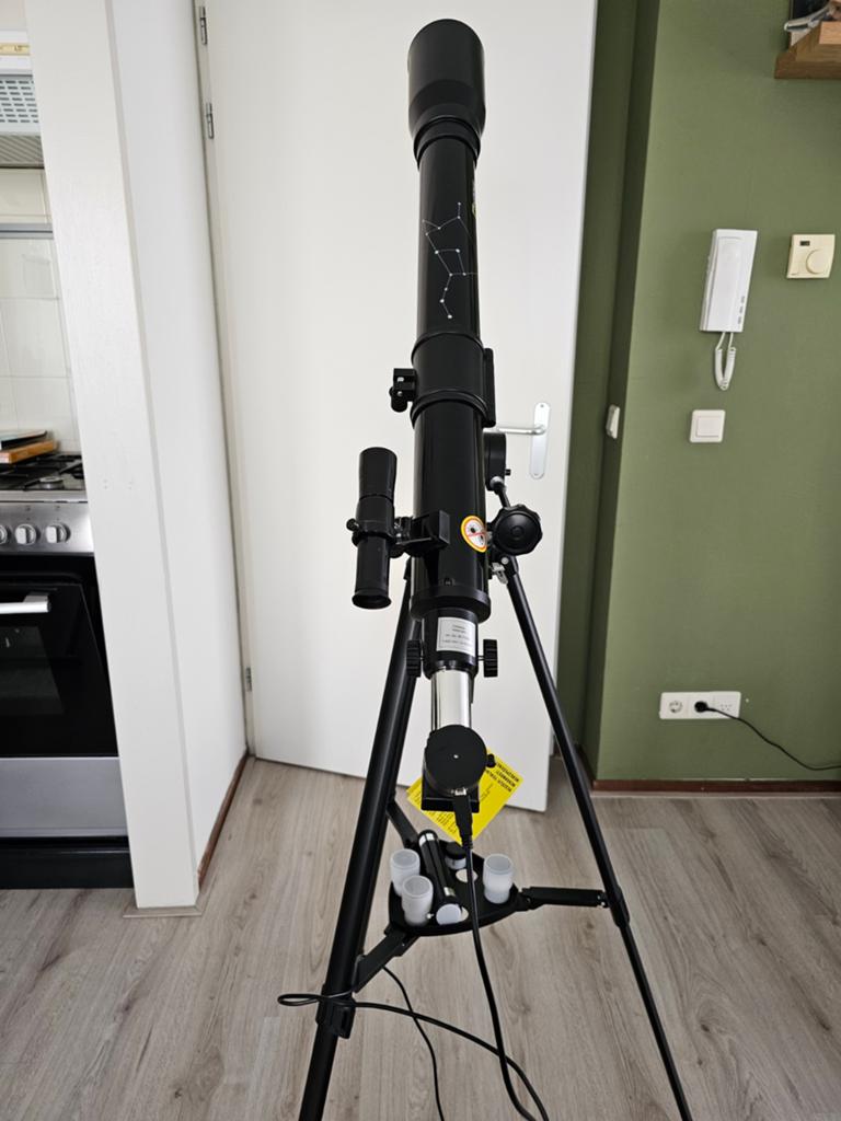 National Geographic Telescoop 70/900, Audio, Tv en Foto, Optische apparatuur | Telescopen, Ophalen, Gebruikt, Lenzentelescoop (refractor)