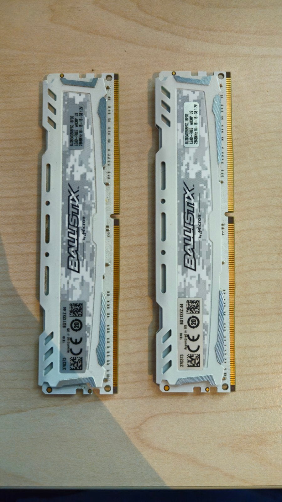 Ballistix DDR4 RAM  2 × 8 GB  2600 MHz, Computers en Software, DDR4, Ophalen of Verzenden, Zo goed als nieuw, Desktop