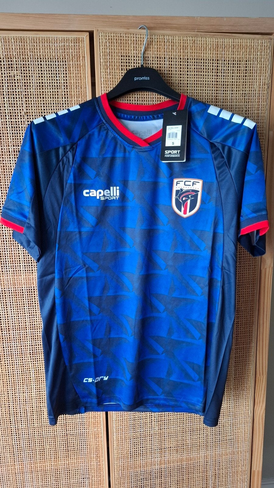 Voetbal Shirt Maat S Kaapverdië Cabo Verde, Sport en Fitness, Voetbal, Ophalen of Verzenden, Nieuw, Shirt
