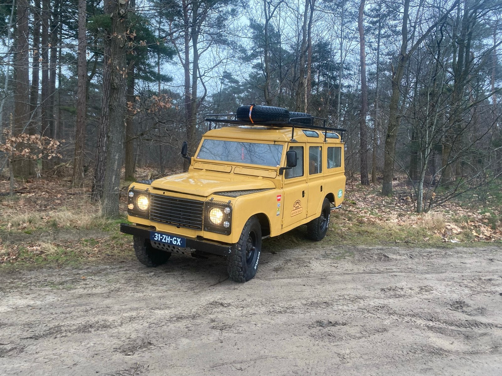 Land Rover Santana Cazorla, 3.4ltr, 6cil, 1981., Auto's, Oldtimers, Particulier, Land Rover, Diesel, Handgeschakeld, Geel, Bruin