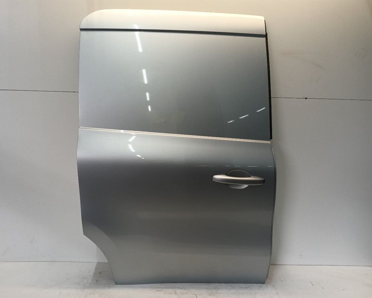 Portier rechts achter Mercedes-Benz Citan, Auto-onderdelen, Onderdelen@venauto.nl, Van der Ven Autorecycling B.V., Gebruikt, Ettenseweg 76, 4706 PB Roosendaal, The Netherlands