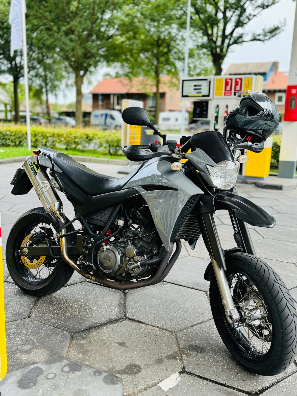 Yamaha XT660X Supermotard 2004 Nardo grijs, Particulier, Handgeschakeld, 1 cilinder, 12 t/m 35 kW