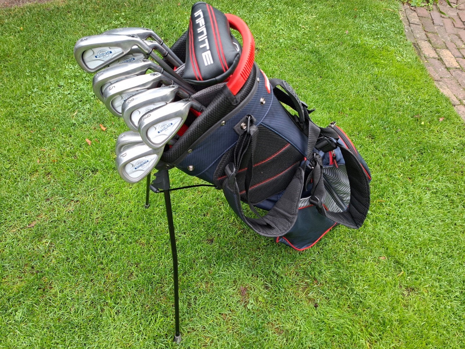 Foto 4 van Compleet Golfset; Callaway X-14 IJzers, Wilson Putter en tas