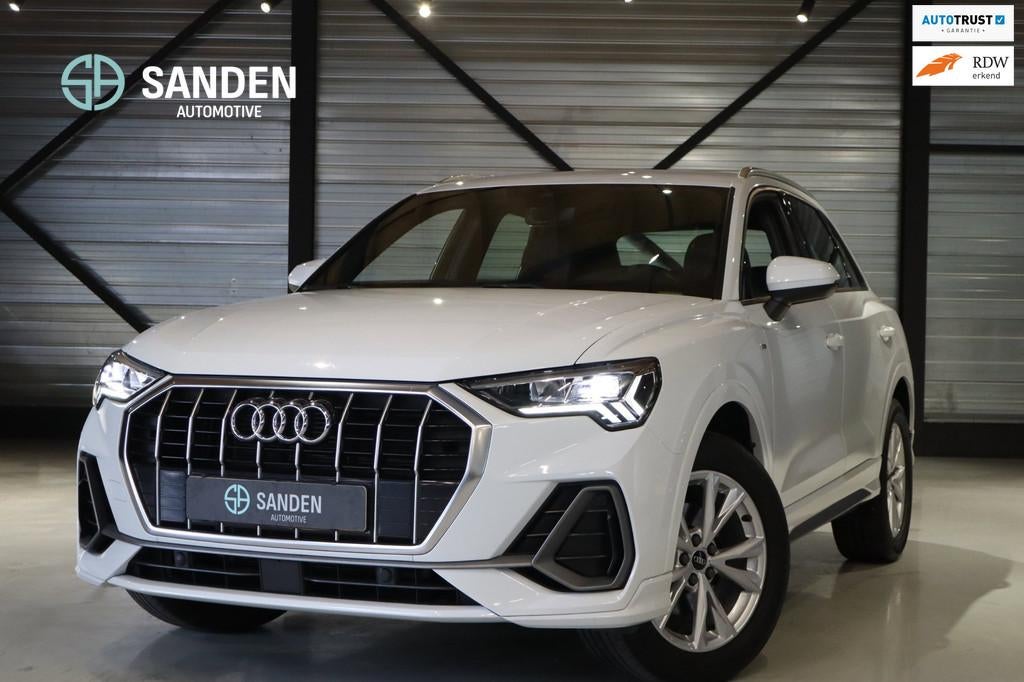 Audi Q3 35 TFSI S LINE|LED|Navigatie|Camera|S line interieur, Auto's, Audi, Voorwielaandrijving, Zwart, 4 cilinders, 150 pk