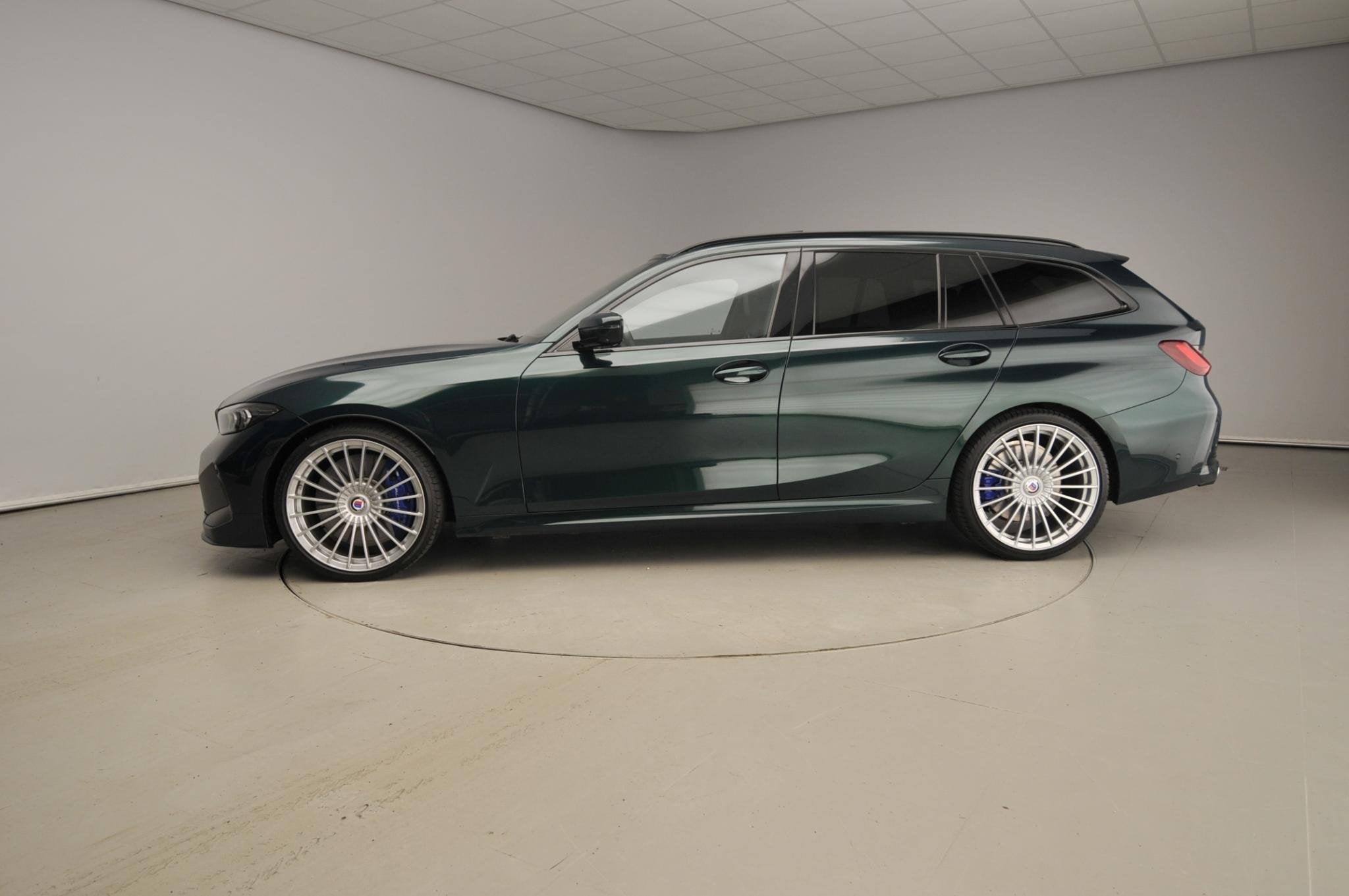 Alpina Bmw alpina D3S Touring XDrive | LED | Leder | HUD | P, Automaat, 2993 cc, Diesel, Vierwielaandrijving