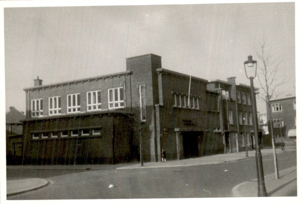 Den Haag - Apost. Genootschap - Gebouw, Verzamelen, Ansichtkaarten | Nederland, Gelopen, Zuid-Holland, 1940 tot 1960, Ophalen of Verzenden