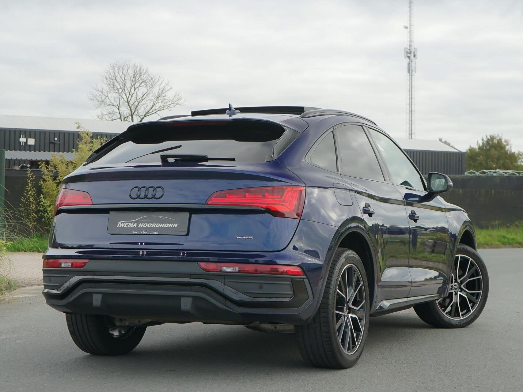 Audi Q5 Sportback 55 TFSI e S-Line Panoramadak|Massage|B&O|C, Auto's, Automaat, Gebruikt, 4 cilinders, Blauw