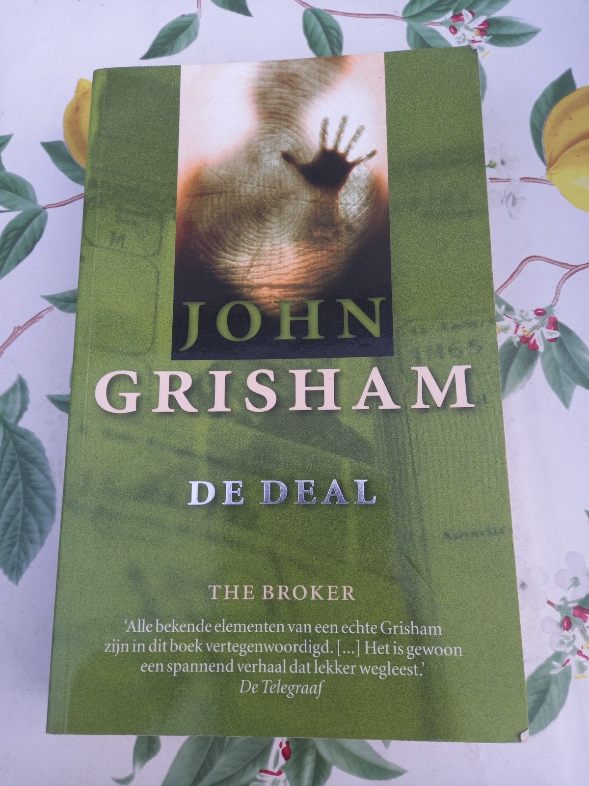 M9 John Grisham - De deal, Wereld overig, Ophalen of Verzenden, Zo goed als nieuw, John Grisham