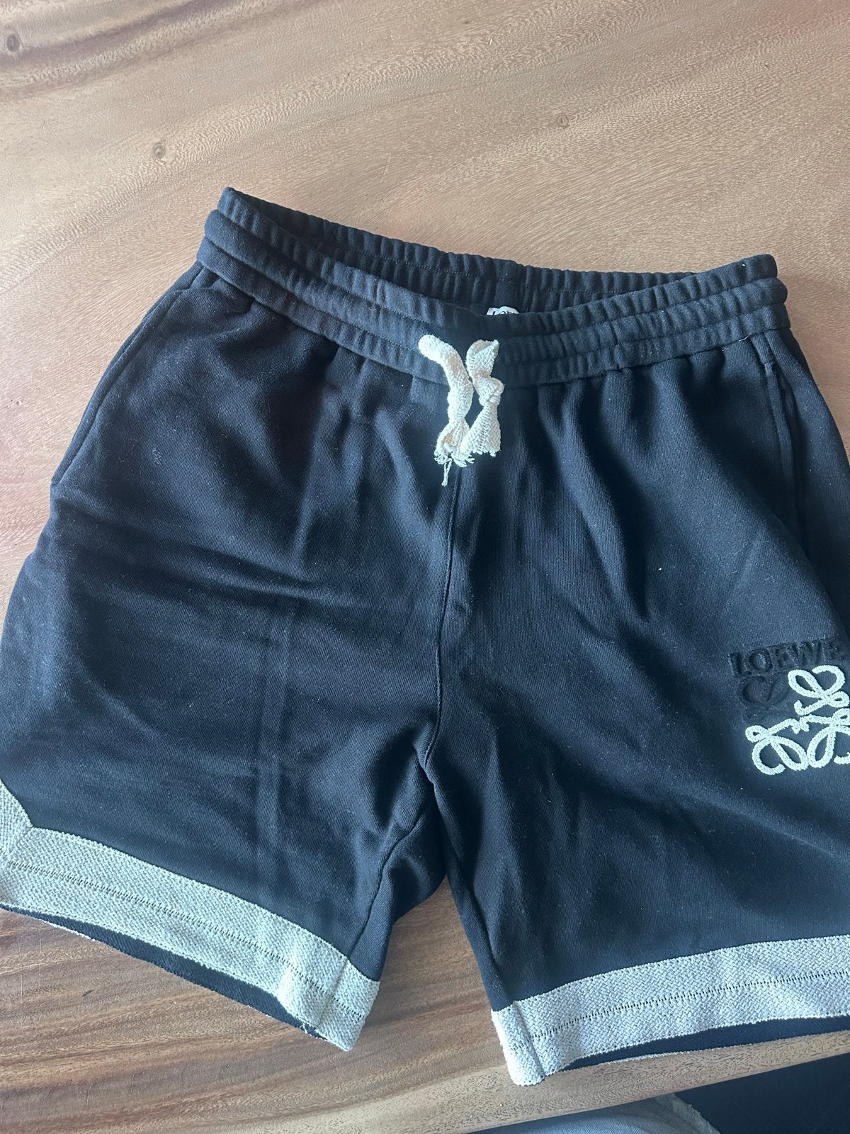 Loewe shorts zwart maat L, Kort, Zwart, Maat 42/44 (L), Ophalen of Verzenden