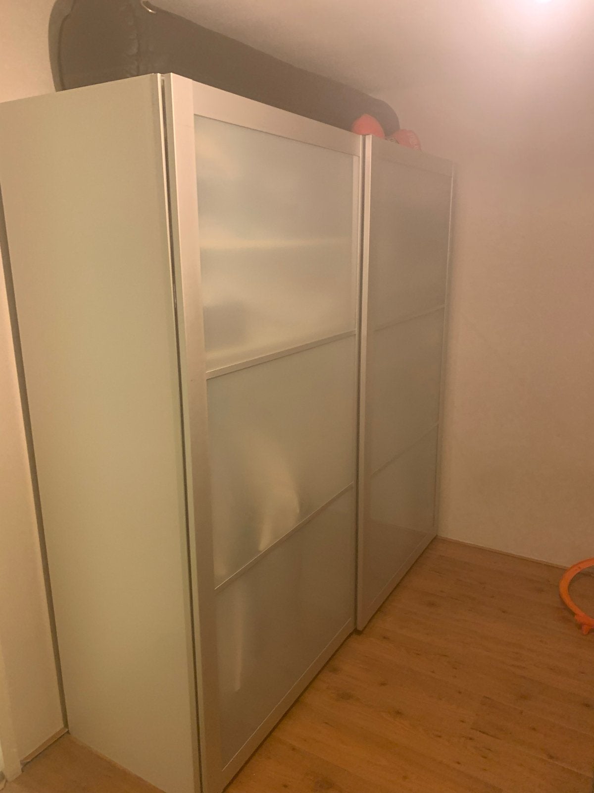 Kledingkast met schuifdeuren, Huis en Inrichting, Met plank(en), Gebruikt, 100 tot 150 cm, 200 cm of meer