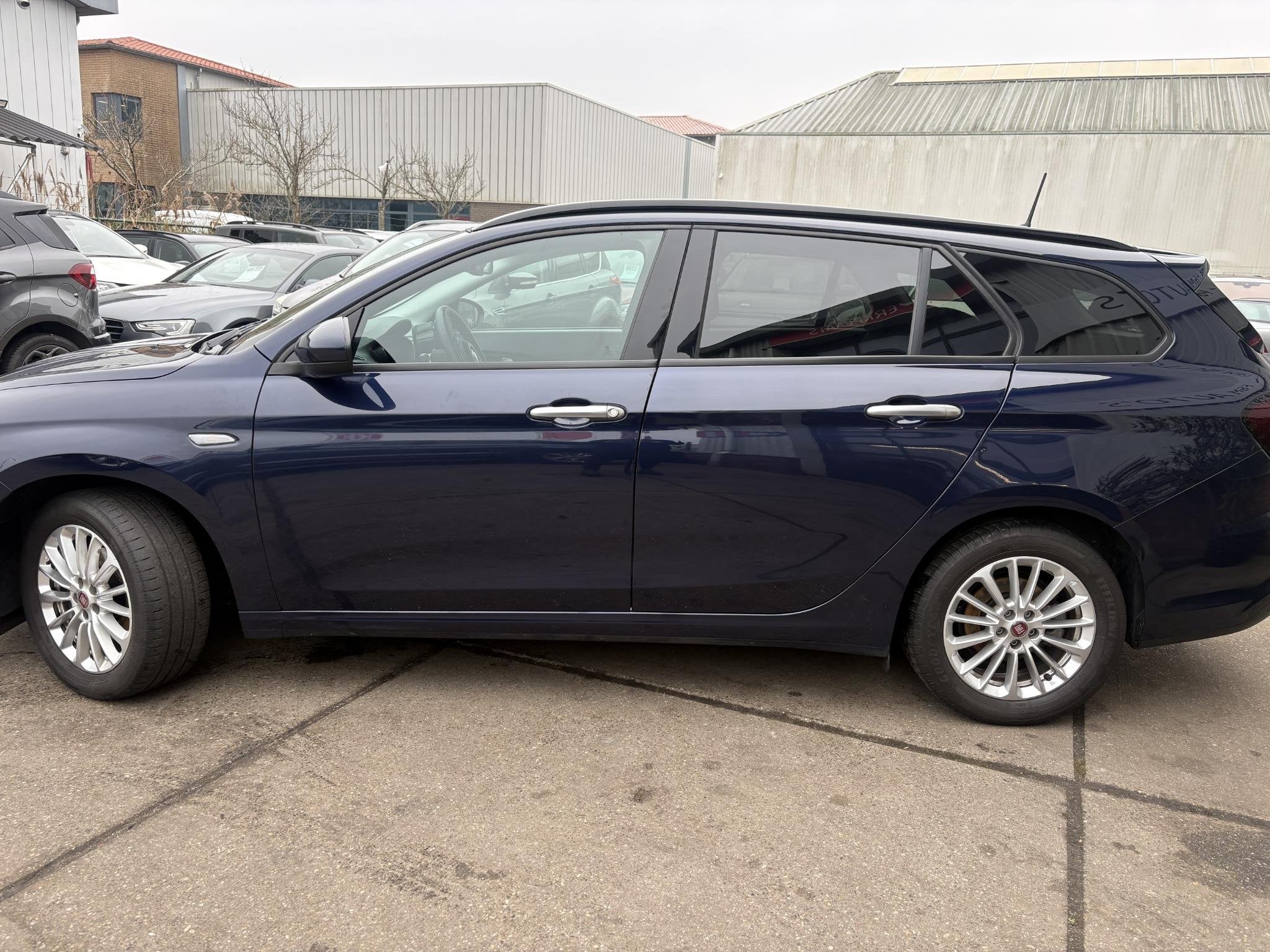 Fiat Tipo Stationwagon 1.0 City Sport Clima, stoelverwarming, Auto's, Voorwielaandrijving, Gebruikt, Euro 6, Blauw