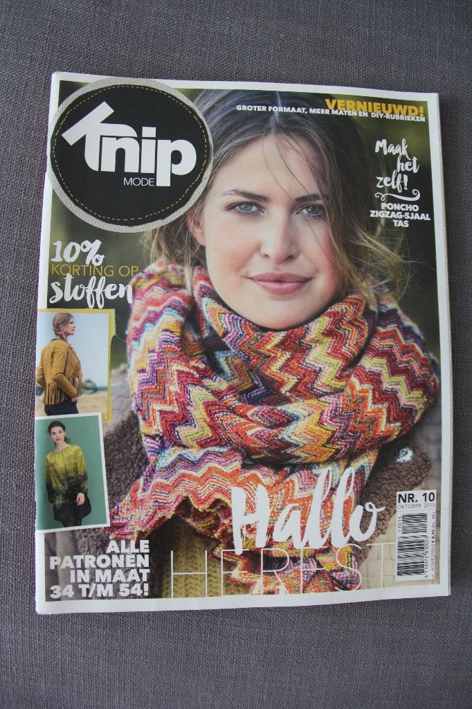 Knipmode magazine 10 2015, Hobby en Vrije tijd, Kledingpatronen, Overige typen, Vrouw, Ophalen of Verzenden, Zo goed als nieuw