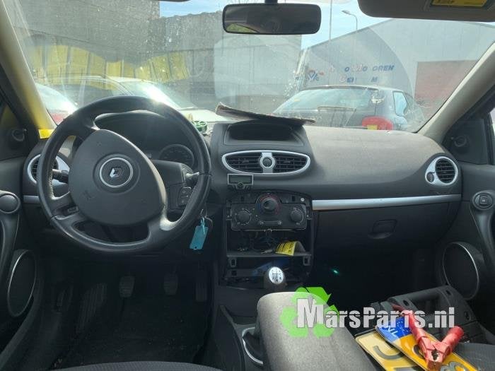 Kachel Bedieningspaneel van een Renault Clio, Gebruikt, -, Renault, -
