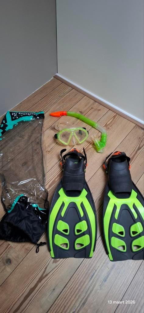 Snorkelset met verstelbare vinnen, duikbril en snorkel, Ophalen of Verzenden, Snorkelset
