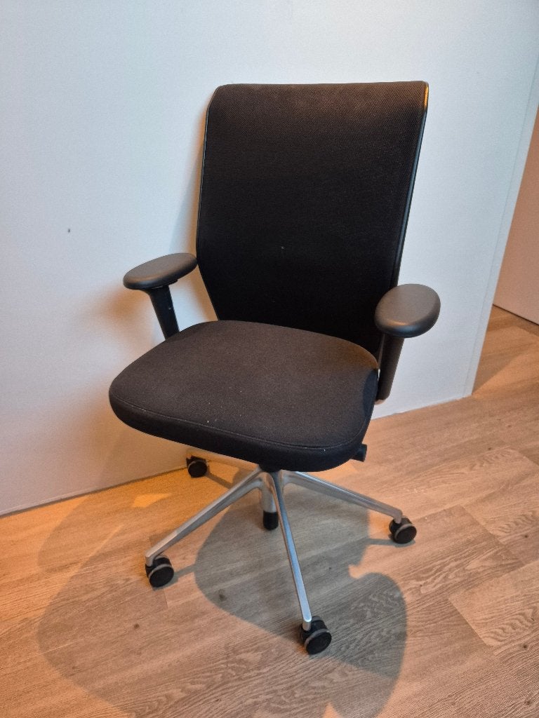 vitra y18 bureaustoel, Ophalen, Zwart, Zo goed als nieuw, Bureaustoel