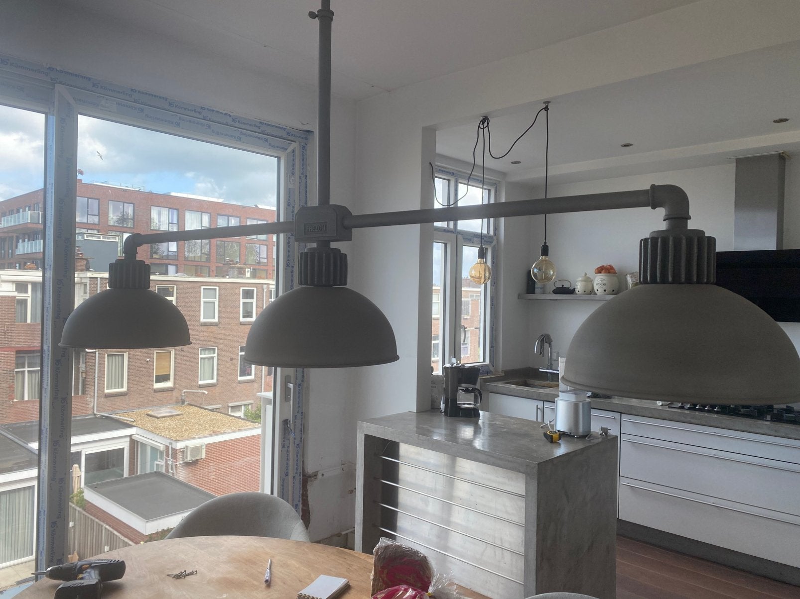 Frezoli industriële hanglamp 150cm breed – industrieel/stoer, Huis en Inrichting, Ophalen, Zo goed als nieuw