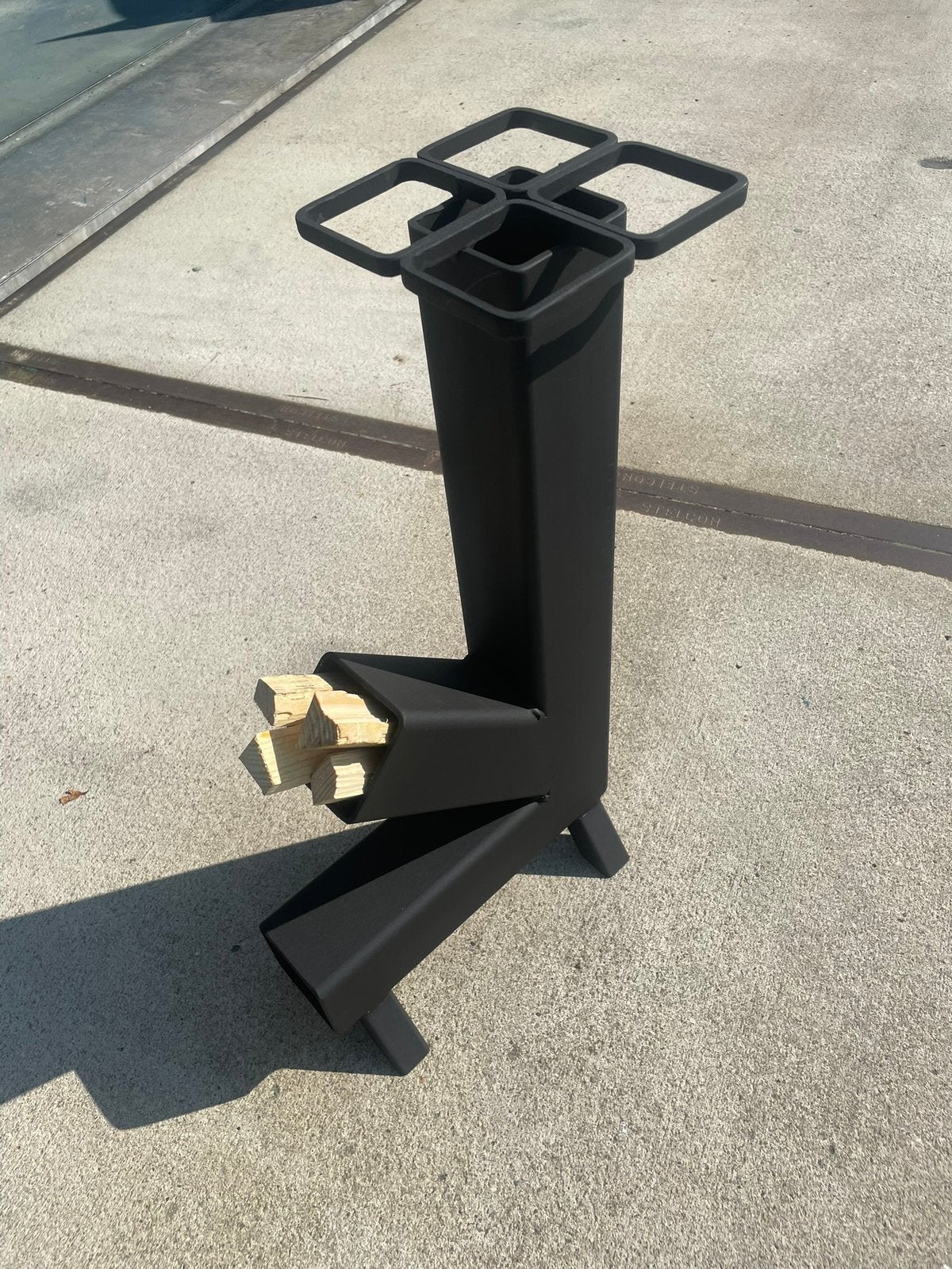 Rocket Stove / Noodbarbecue op maat – Handgemaakt van staal, Ophalen of Verzenden, Zo goed als nieuw