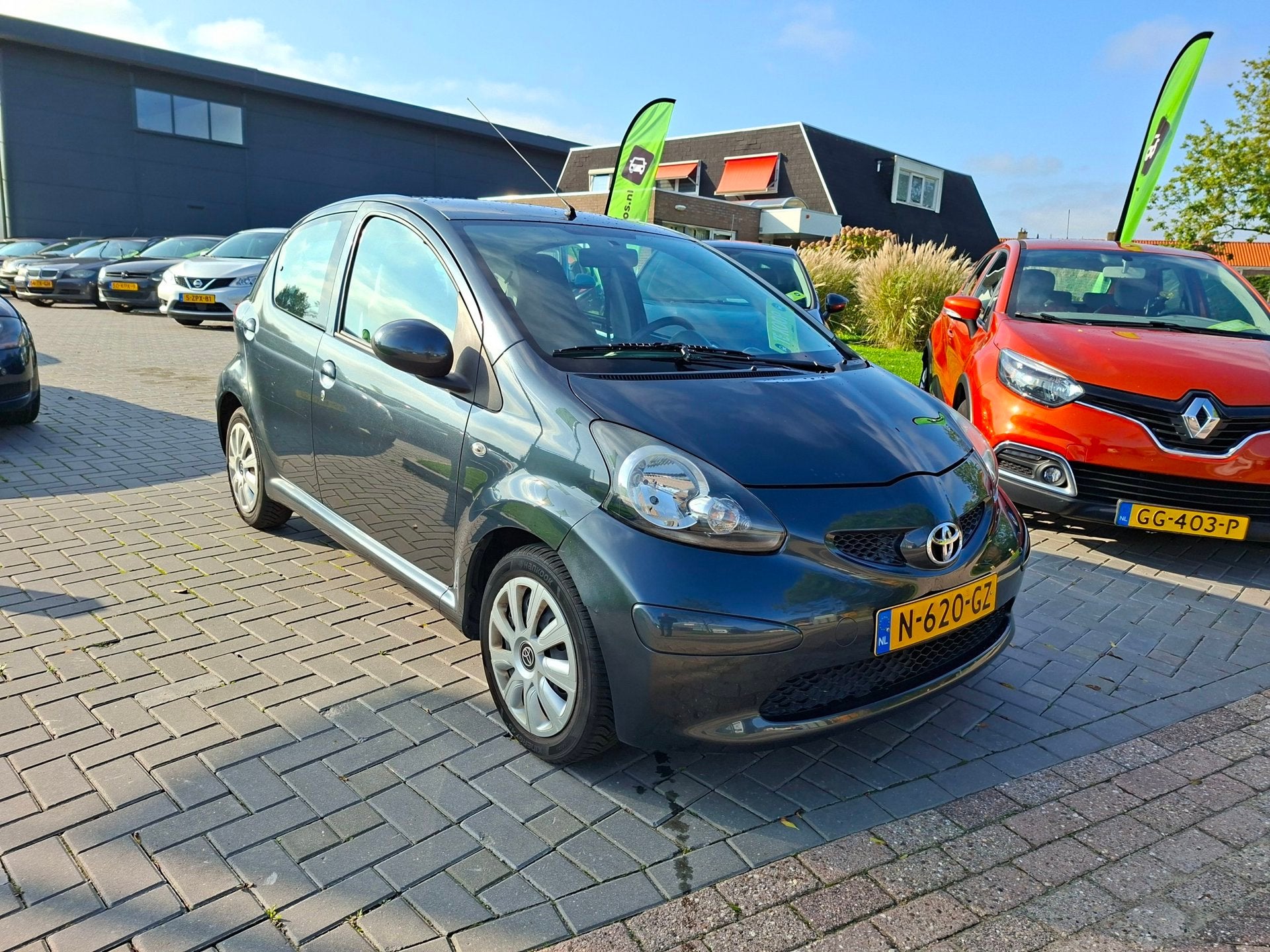 Toyota Aygo 1.0-12V / 99.631 km / APK oktober 2027, Auto's, Voorwielaandrijving, Gebruikt, Radio, 4 stoelen