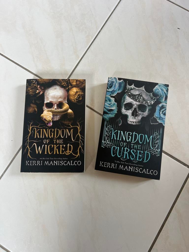 Kingdom of the Wicked & Kingdom of the Cursed - Kerri Manisc, Boeken, Verzenden, Zo goed als nieuw, Europa overig