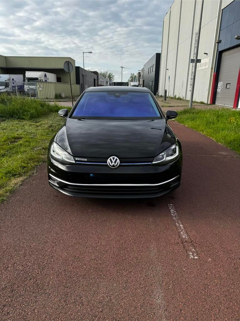 Volkswagen Golf 7.5 BlueMotion 2018 Benzine | Handgeschakeld, Zwart, Handgeschakeld, Golf, Particulier