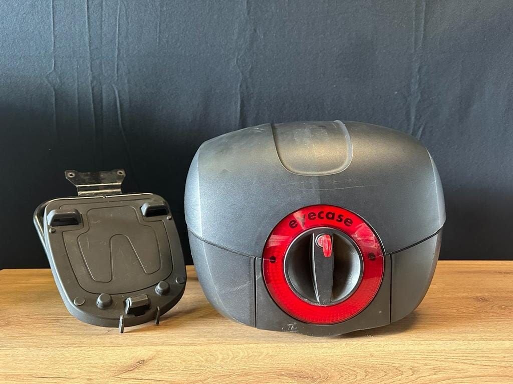 Eyecase motorkoffer, bagagekoffer + bevestigingsstuk, Gebruikt, -, -, Ophalen of Verzenden