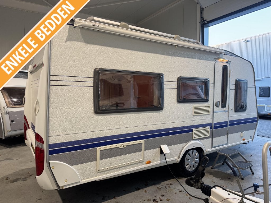 Hobby De Luxe 460 LU / enkele bedden / voortent, Caravans en Kamperen, Rondzit, Hobby, Bedrijf, 4 tot 5 meter