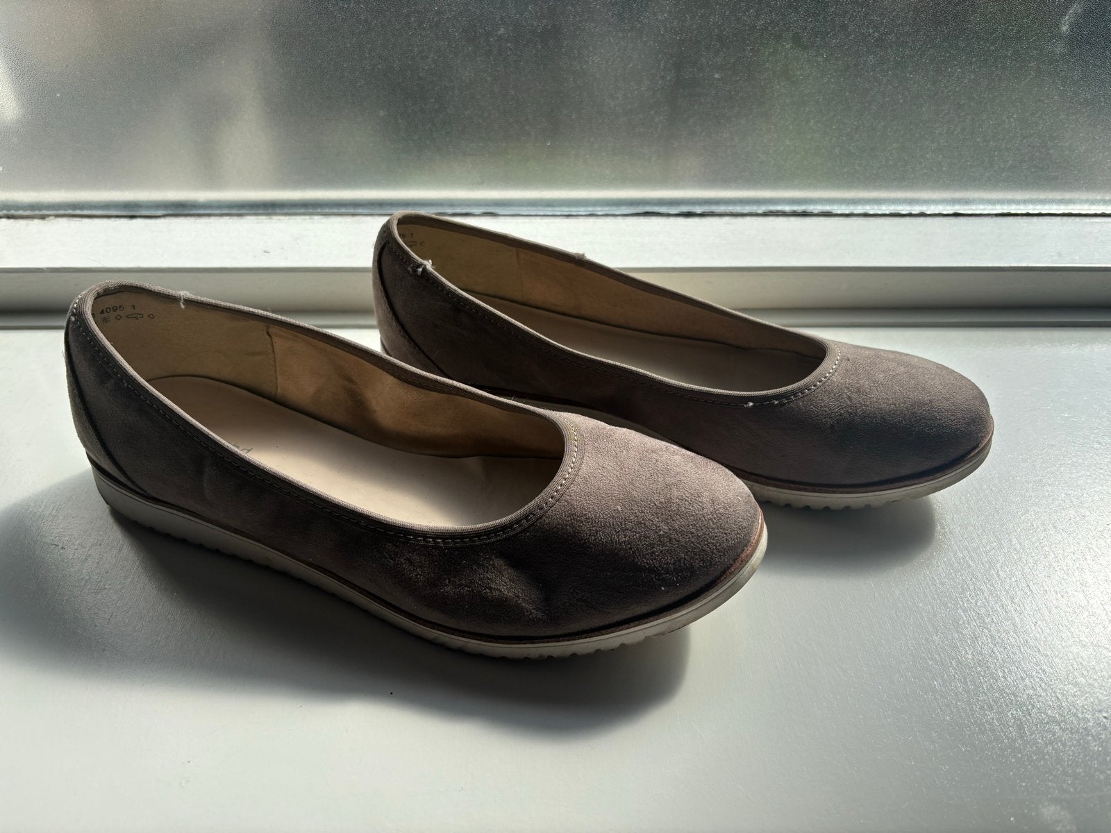Comfortabele suède ballerina's - Maat 38, Bruin, Zo goed als nieuw, Ballerina's, Ophalen of Verzenden