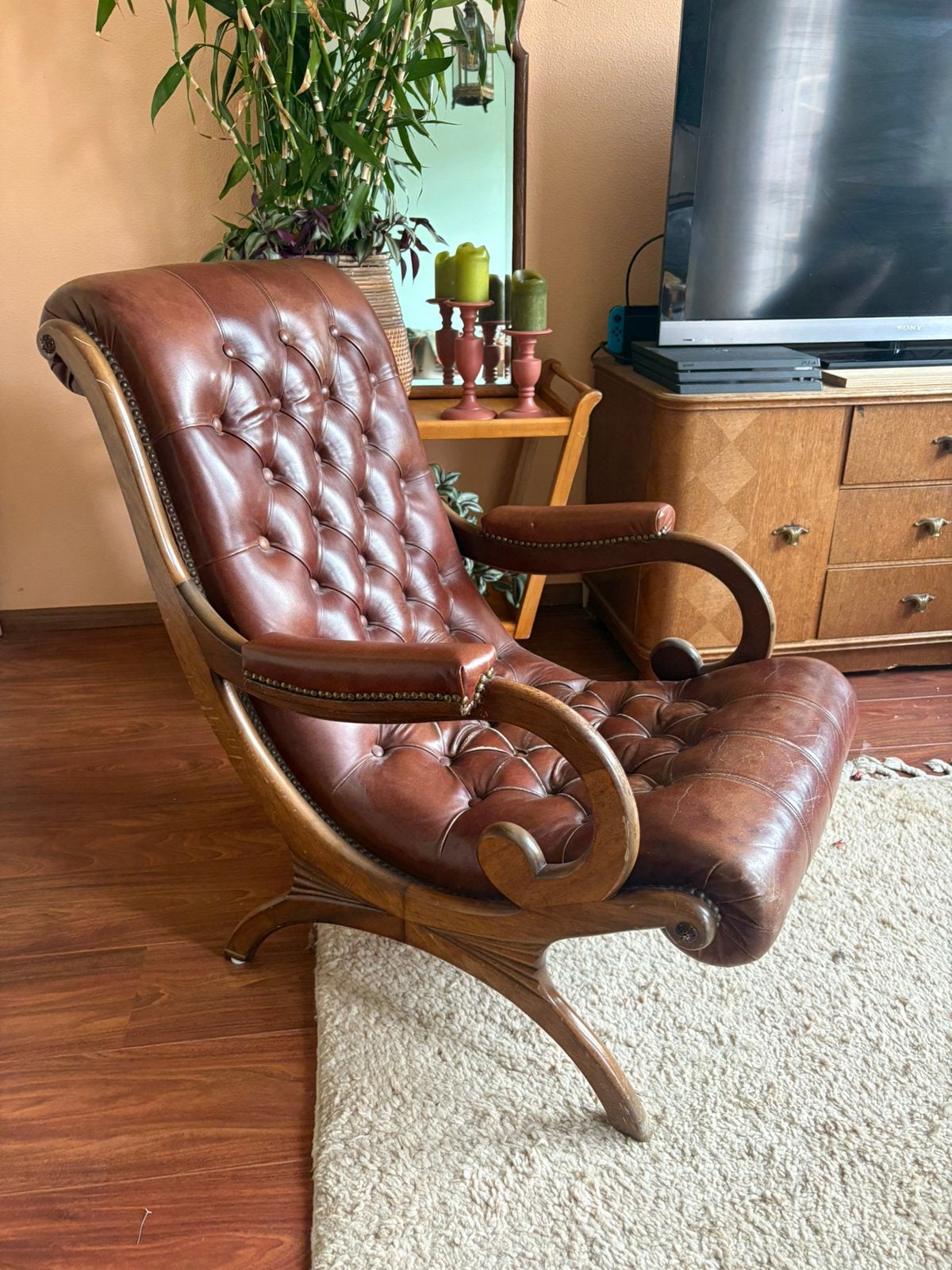 vintage Chesterfield fauteuil bruin leer en houten frame, Ophalen, Gebruikt, Chesterfield, 75 tot 100 cm