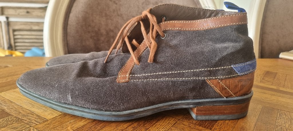 Floris van Bommel veterschoenen donkerbruin suède, Bruin, Floris van Bommel, Ophalen of Verzenden, Zo goed als nieuw