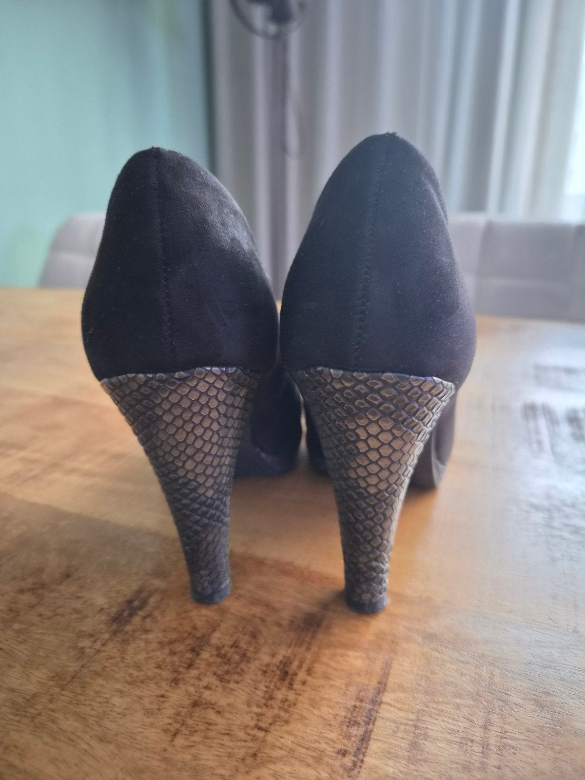 Marco Tozzi zwarte pumps met slangenprint hak - Maat 38, Pumps, Zwart, Marco Tozzi, Ophalen of Verzenden