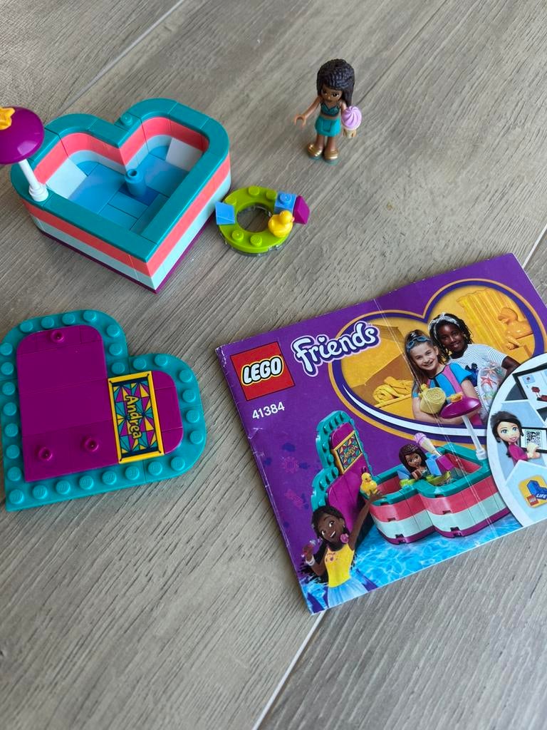 LEGO Friends Andrea's Hartvormige Zomerdoos- 41384 compleet!, Ophalen of Verzenden, Zo goed als nieuw, Meisje