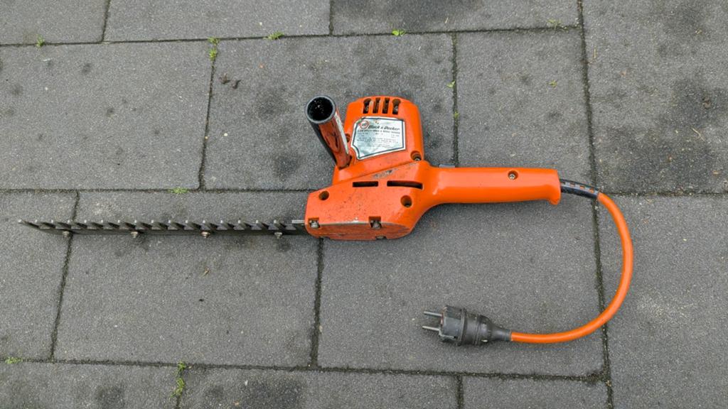 Vintage Black & Decker U-172 heggenschaar jaren '70, Tuin en Terras, Heggenscharen, Ophalen of Verzenden, Gebruikt, Elektrisch