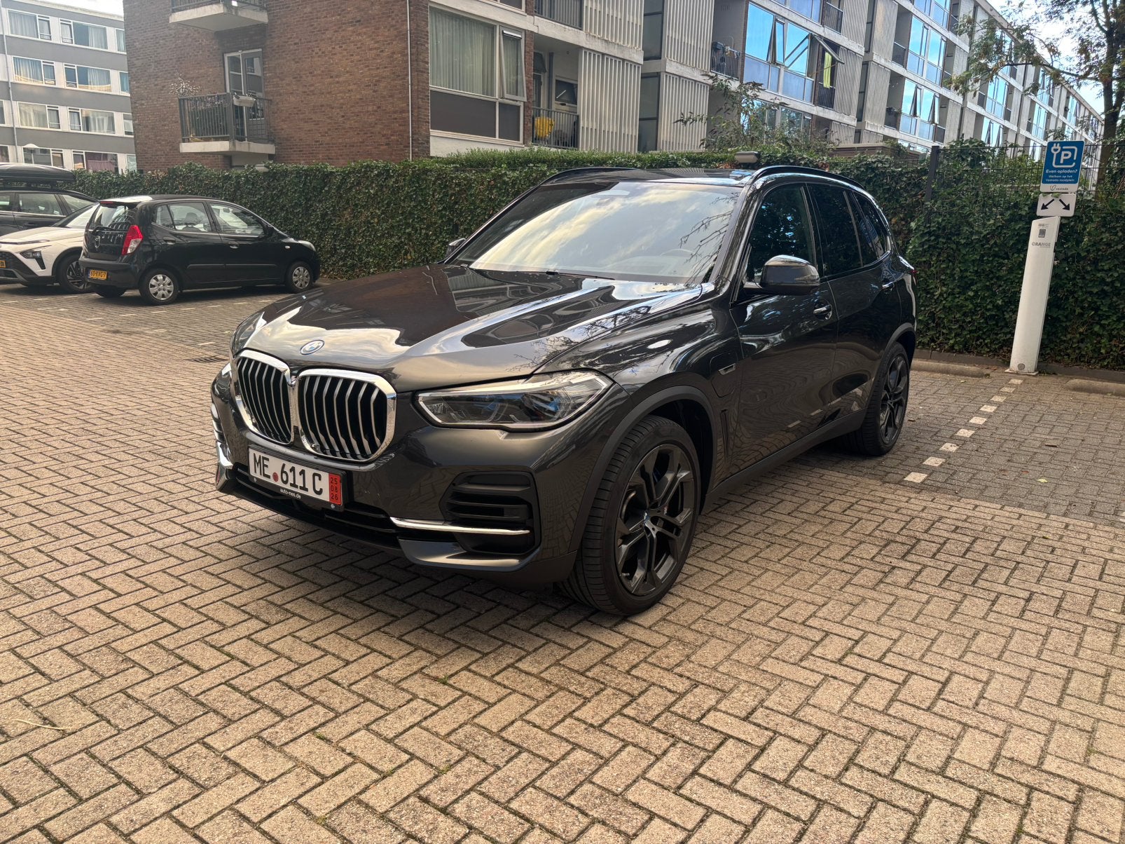 BMW X5 xDrive45e M-Sport | BTW | Massage | Pano | Trekhaak, 394 pk, Leder, 2410 kg, Vierwielaandrijving