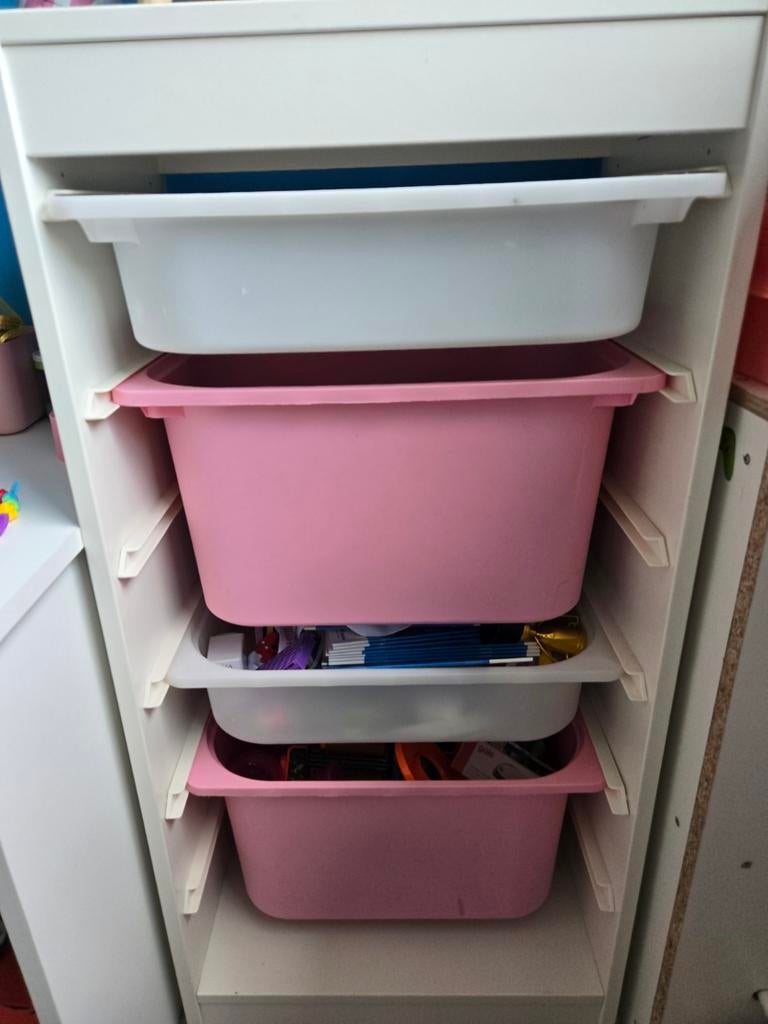 Kast met bakken ikea, Zo goed als nieuw, Minder dan 100 cm, 25 tot 50 cm, 50 tot 100 cm