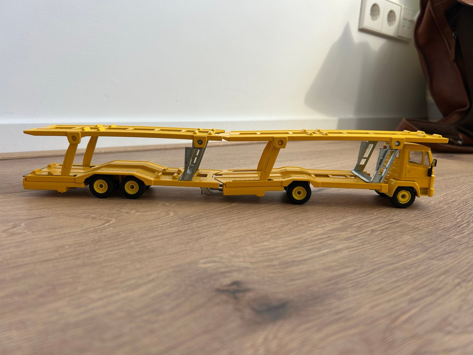 Siku 3419 Mercedes-Benz autotransporter met aanhanger, Ophalen of Verzenden, Gebruikt, Bus of Vrachtwagen, SIKU