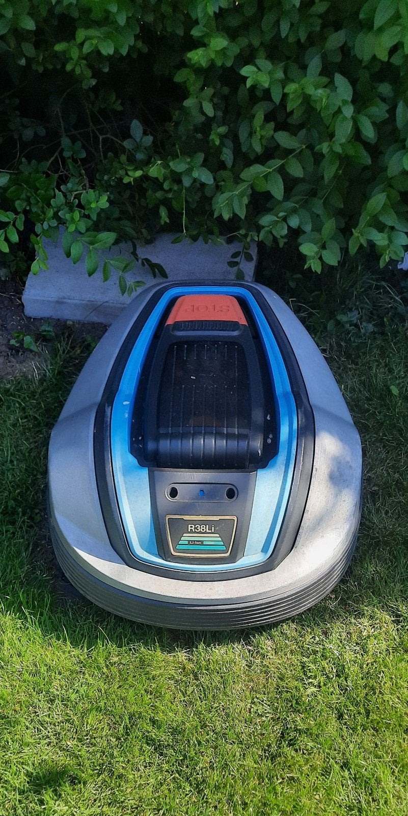 Gardena R38Li Robotmaaier, Tuin en Terras, Robotmaaiers, Gebruikt, Minder dan 20 cm, Ophalen