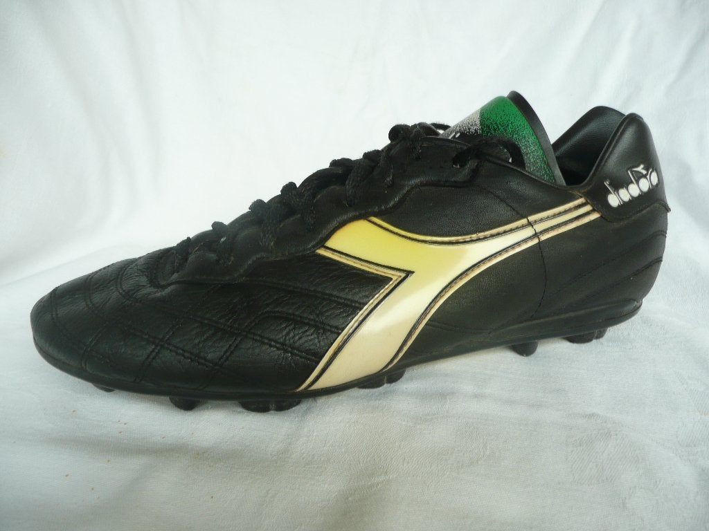 Diadora voetbal schoenen, voetbalschoenen maat 46, Maat XS of kleiner, Ophalen of Verzenden, Gebruikt, Schoenen