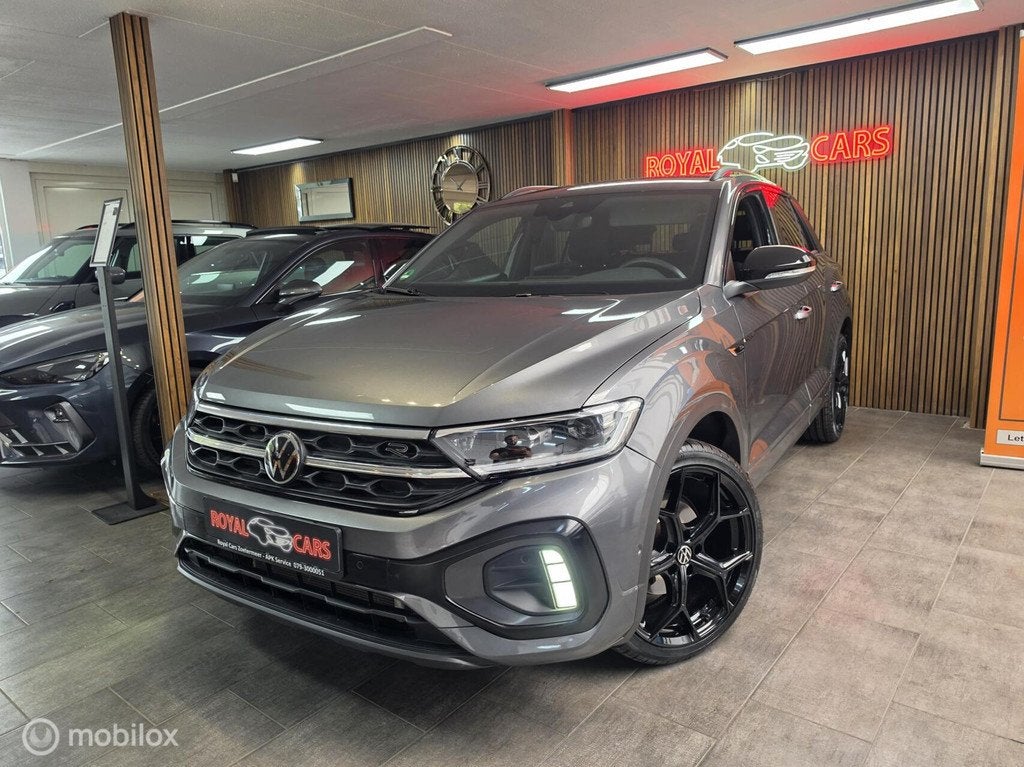 Volkswagen T-Roc 1.5 TSI R-Line / Park Assist / B.Spot / ACC, Auto's, Volkswagen, 1258 kg, 4 cilinders, 150 pk, Bedrijf