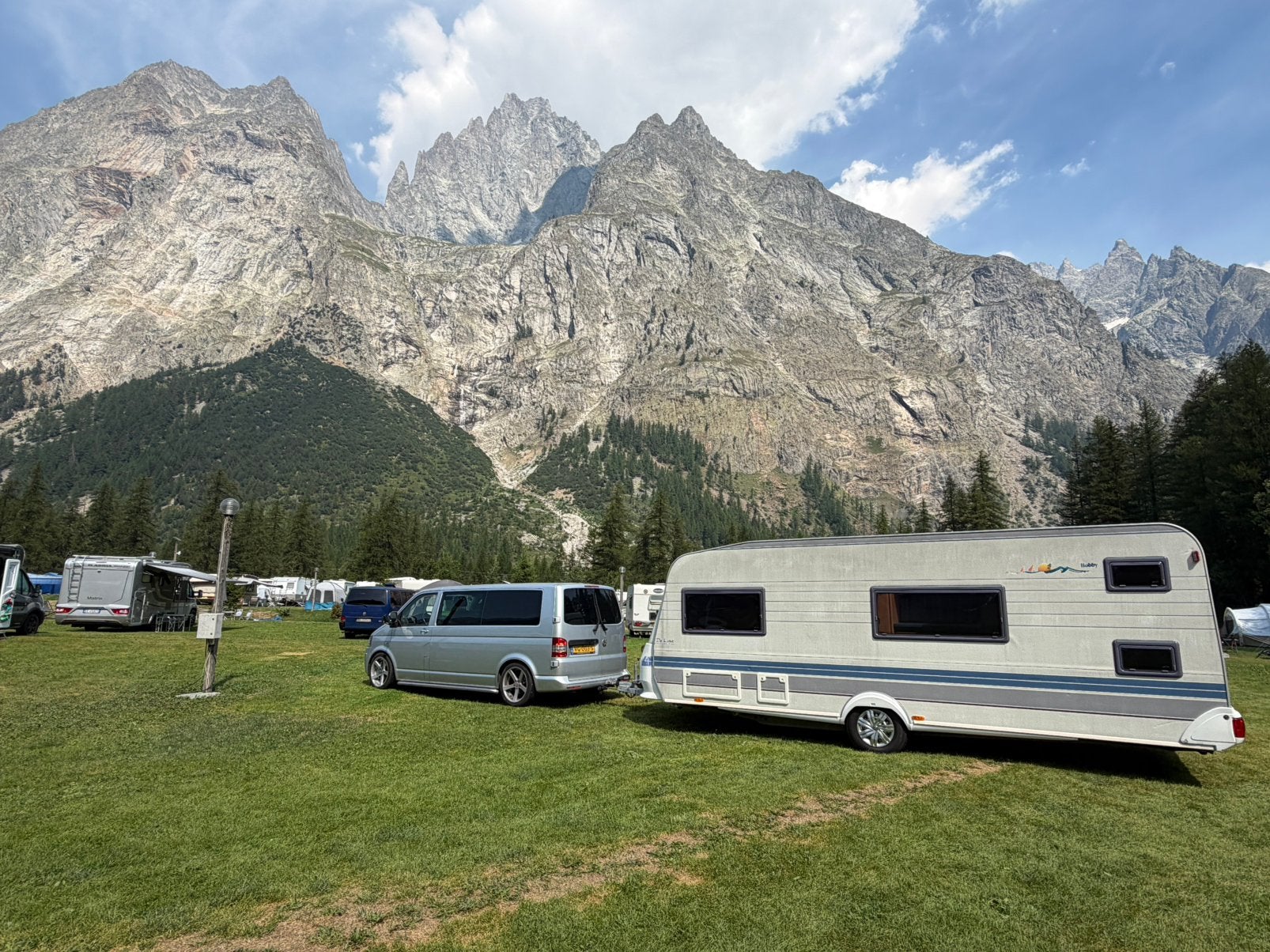 Hobby 560 kmfe, Caravans en Kamperen, Caravans, Rondzit, Hobby, Particulier, Schokbreker