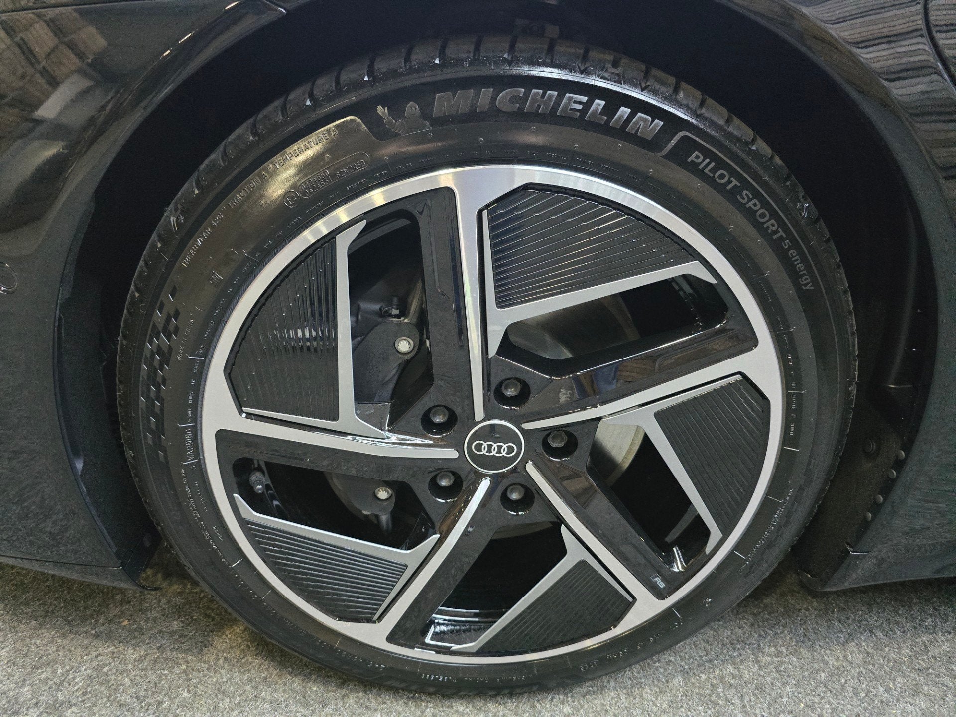 Audi E-TRON GT GT edition ZERO 93 kWh Pano Leder/alcantara 4, Automaat, 479 km, Gebruikt, E-tron GT