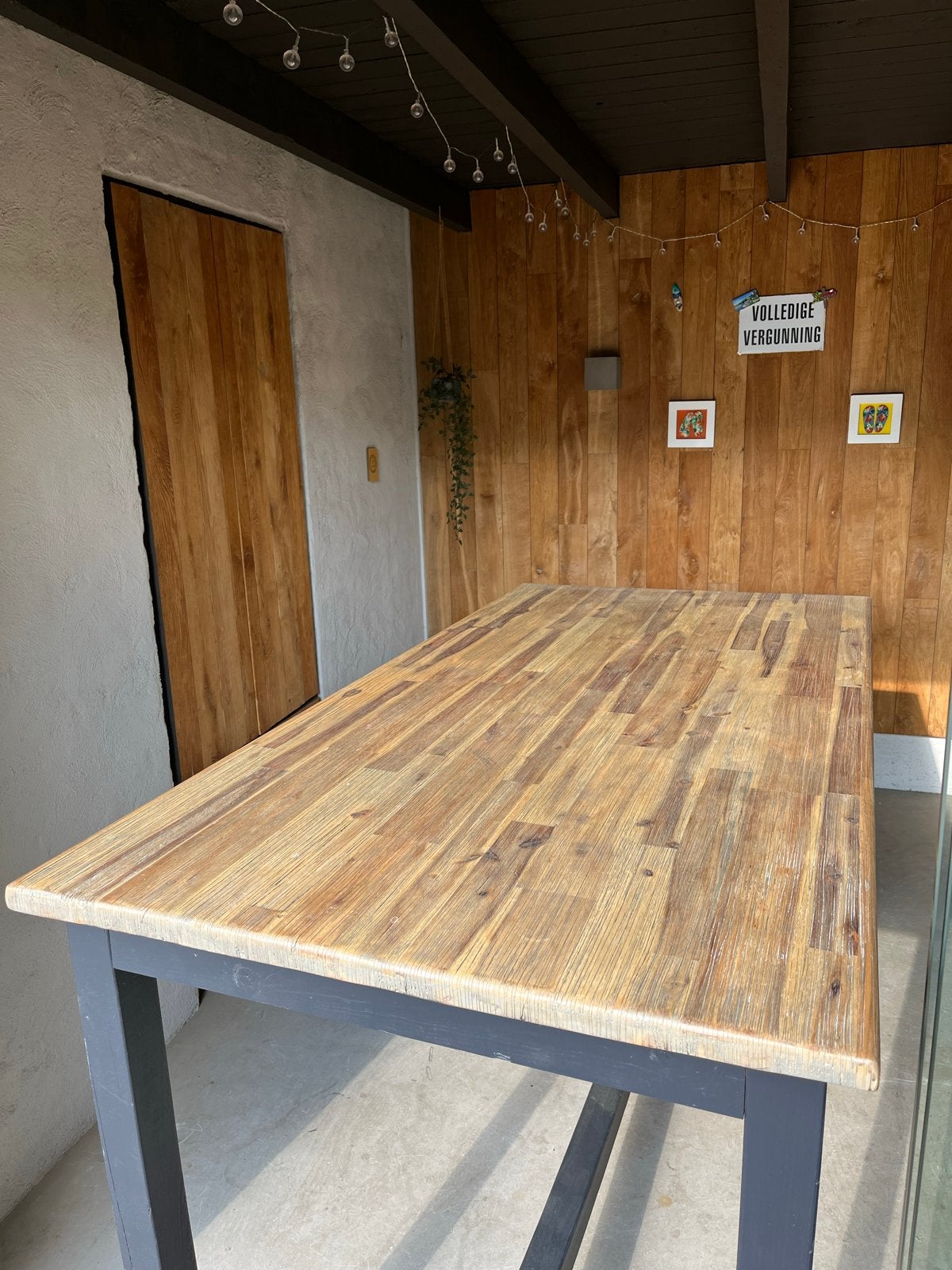 Robuuste houten bartafel met houten onderstel, Ophalen, Gebruikt, 50 tot 100 cm, Vijf personen of meer