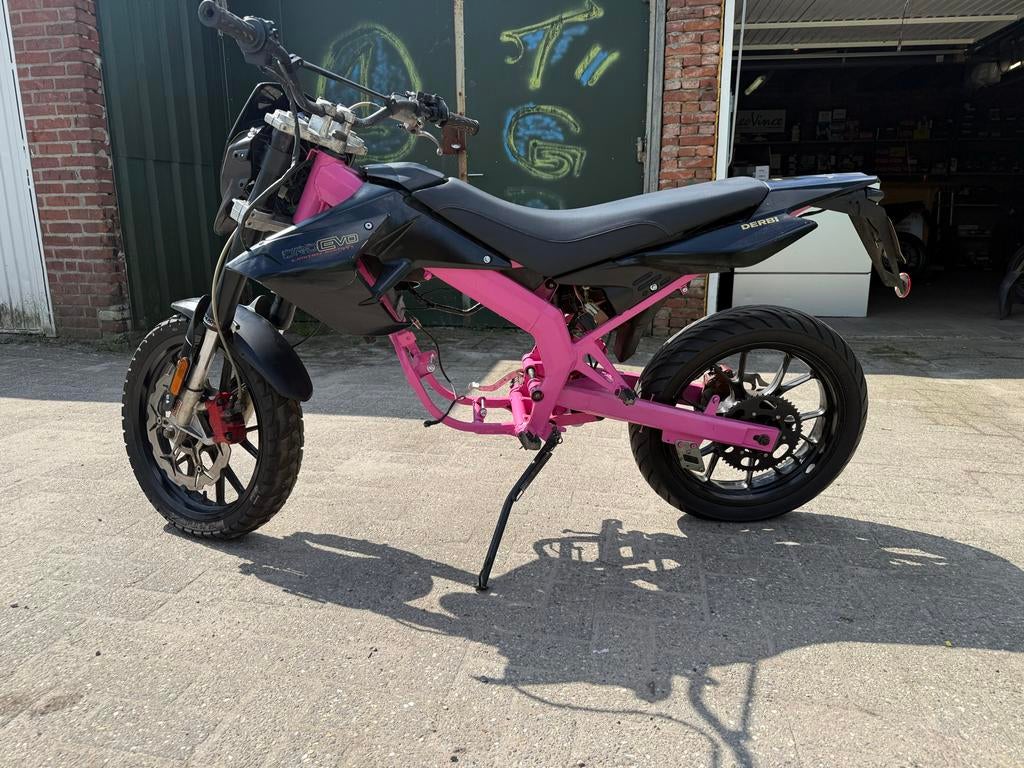 Derbi DRD Evo Limited Edition Rollend Frame met Kenteken, 6 versnellingen, Gebruikt, Derbi, Maximaal 45 km/u